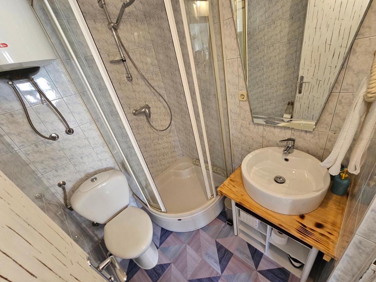 Studio Mare Fuori With Terrace Rovinj Dış mekan fotoğraf